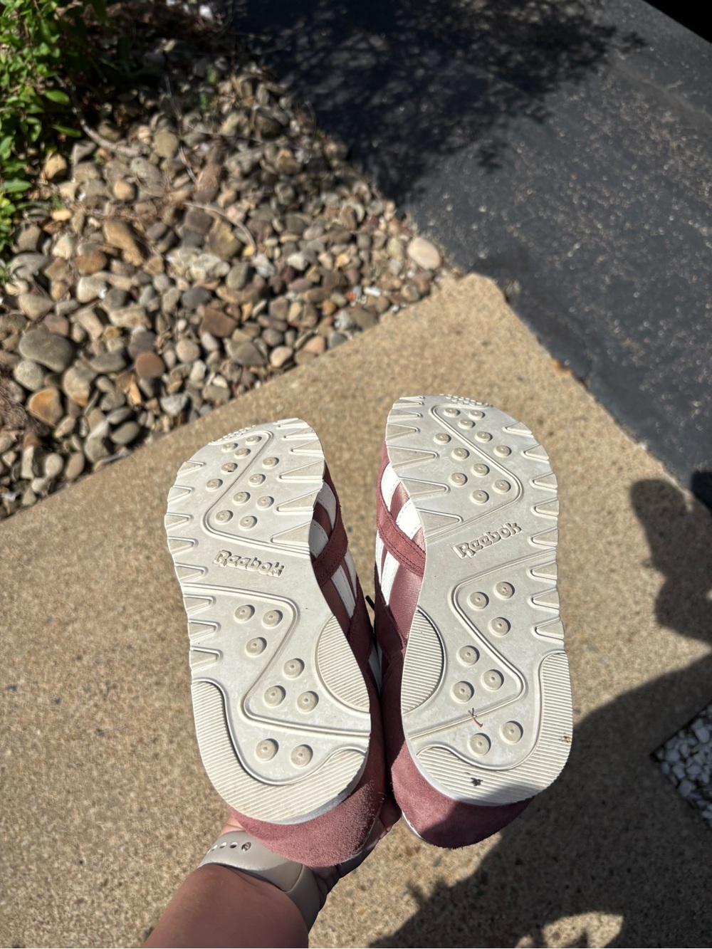 Women’s Reebok Classic - Picture 4 of 4